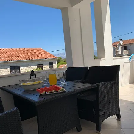 Milica Appartement *