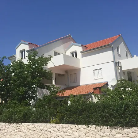 Milica * Mirca (Brac)